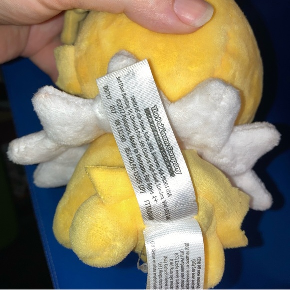2017 Pokemon Center Dolls Thunder Plush Toy Pre-owned - Picture 13 of 16
